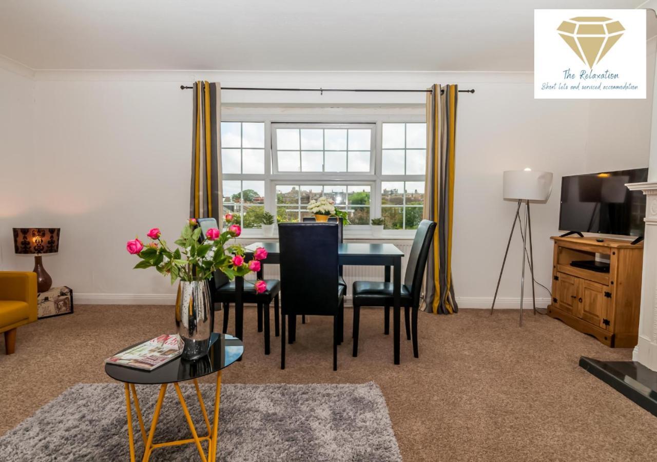 2 Bed Apartment-5 Guests - Business-Relocation-Parking - The Brighton Short Stay & Serviced Apartments Zewnętrze zdjęcie
