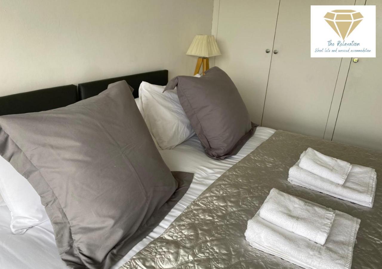 2 Bed Apartment-5 Guests - Business-Relocation-Parking - The Brighton Short Stay & Serviced Apartments Zewnętrze zdjęcie