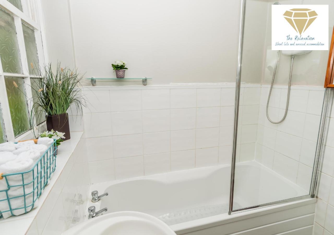 2 Bed Apartment-5 Guests - Business-Relocation-Parking - The Brighton Short Stay & Serviced Apartments Zewnętrze zdjęcie
