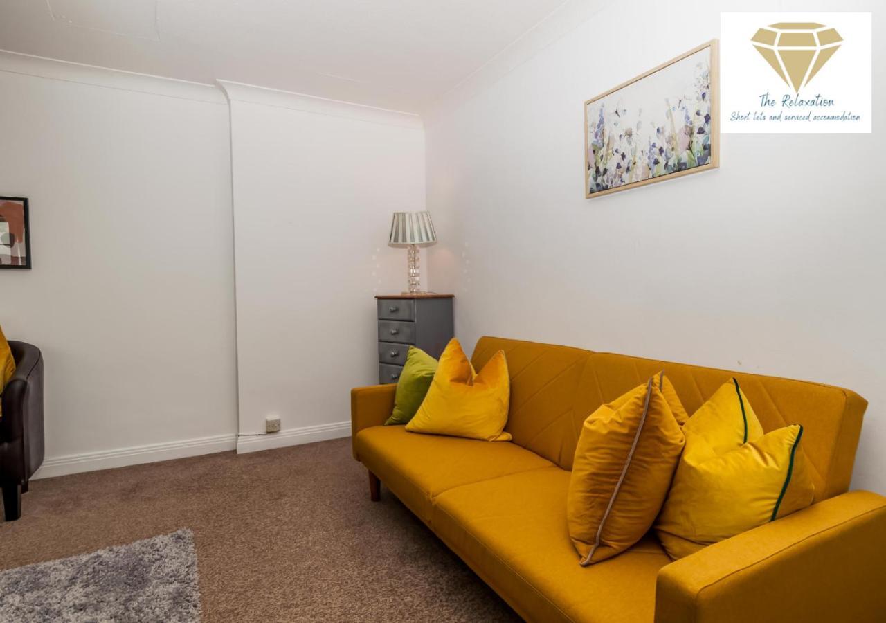 2 Bed Apartment-5 Guests - Business-Relocation-Parking - The Brighton Short Stay & Serviced Apartments Zewnętrze zdjęcie