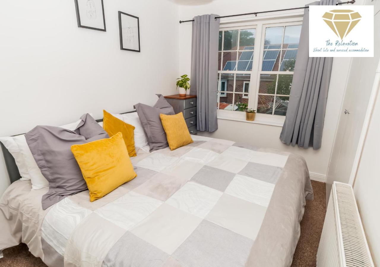 2 Bed Apartment-5 Guests - Business-Relocation-Parking - The Brighton Short Stay & Serviced Apartments Zewnętrze zdjęcie