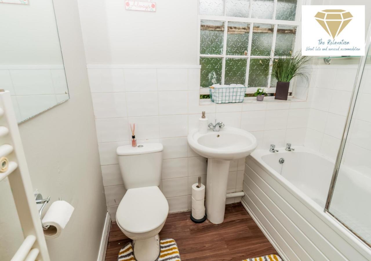 2 Bed Apartment-5 Guests - Business-Relocation-Parking - The Brighton Short Stay & Serviced Apartments Zewnętrze zdjęcie