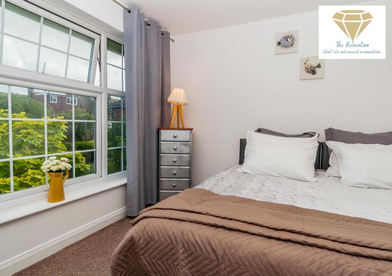2 Bed Apartment-5 Guests - Business-Relocation-Parking - The Brighton Short Stay & Serviced Apartments Zewnętrze zdjęcie