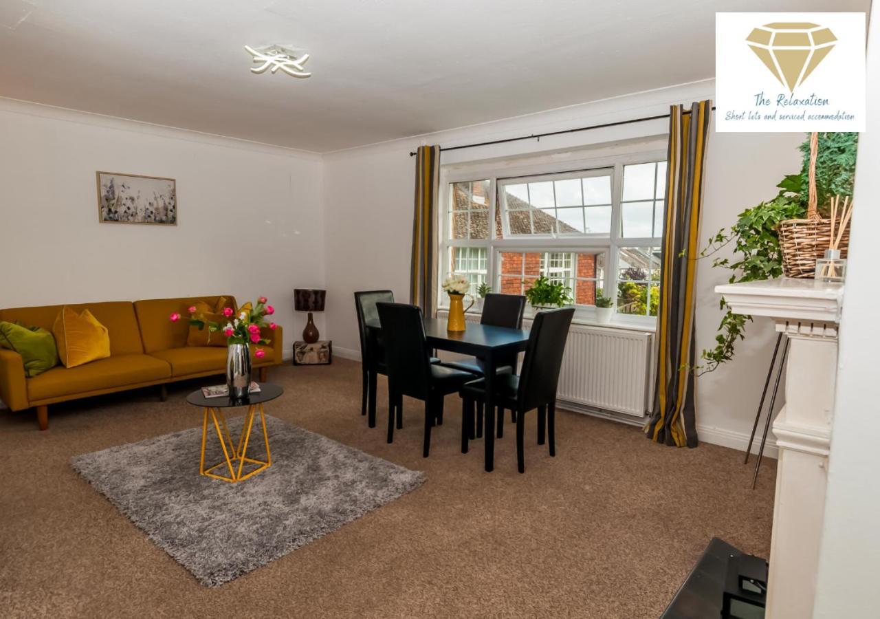 2 Bed Apartment-5 Guests - Business-Relocation-Parking - The Brighton Short Stay & Serviced Apartments Zewnętrze zdjęcie