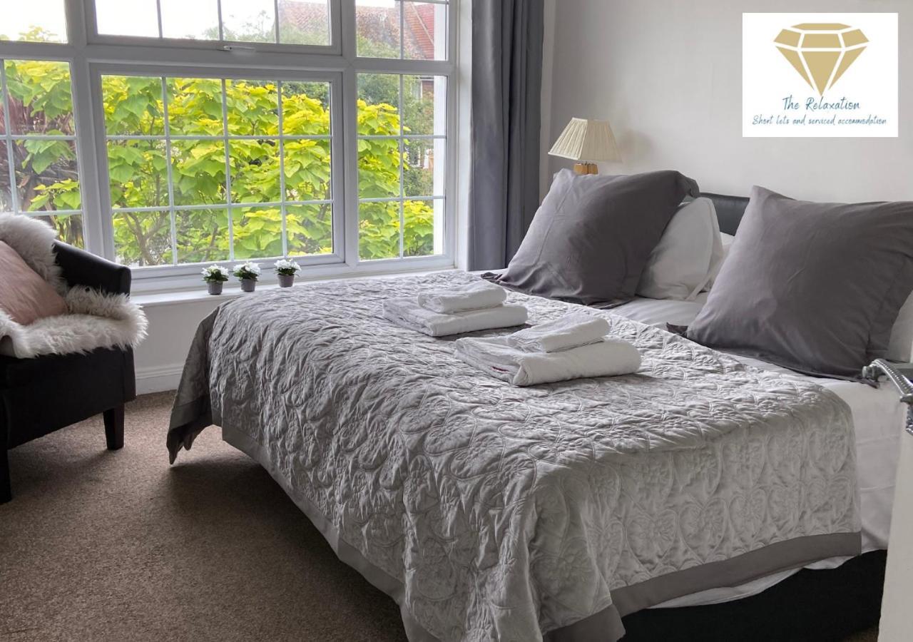 2 Bed Apartment-5 Guests - Business-Relocation-Parking - The Brighton Short Stay & Serviced Apartments Zewnętrze zdjęcie
