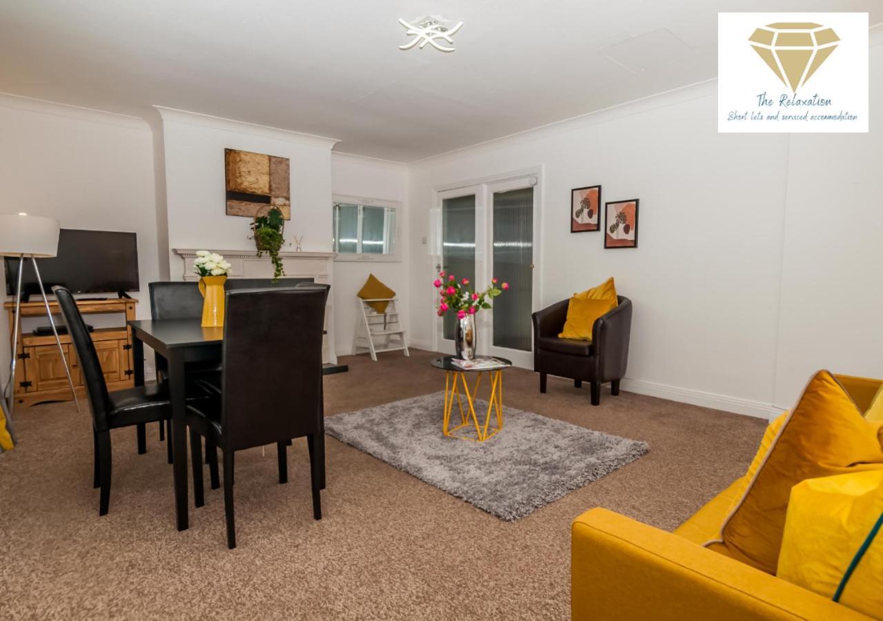 2 Bed Apartment-5 Guests - Business-Relocation-Parking - The Brighton Short Stay & Serviced Apartments Zewnętrze zdjęcie