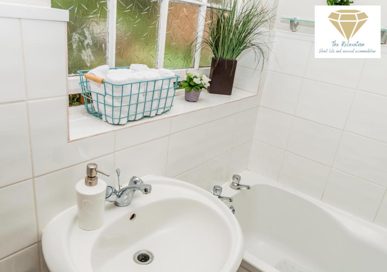 2 Bed Apartment-5 Guests - Business-Relocation-Parking - The Brighton Short Stay & Serviced Apartments Zewnętrze zdjęcie