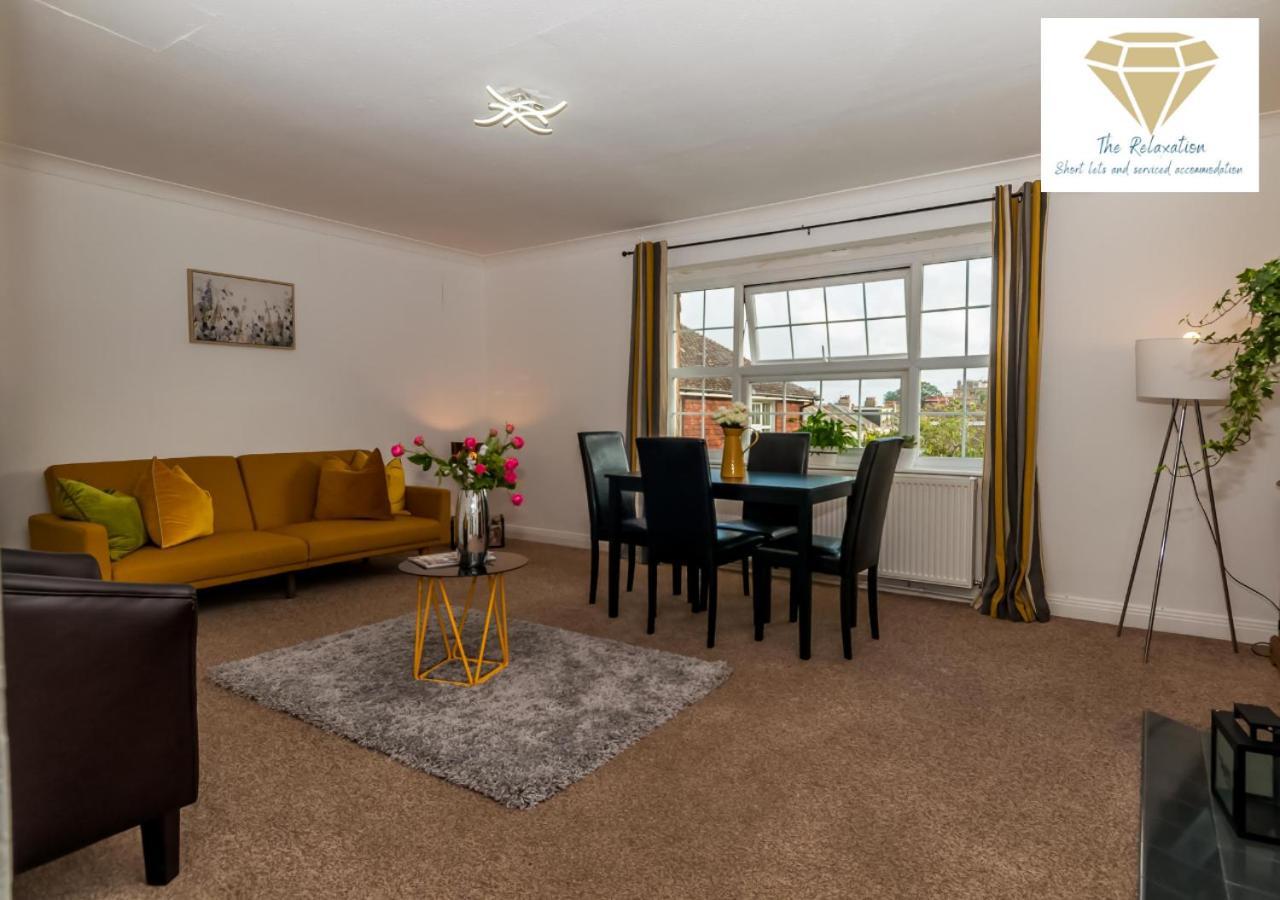 2 Bed Apartment-5 Guests - Business-Relocation-Parking - The Brighton Short Stay & Serviced Apartments Zewnętrze zdjęcie